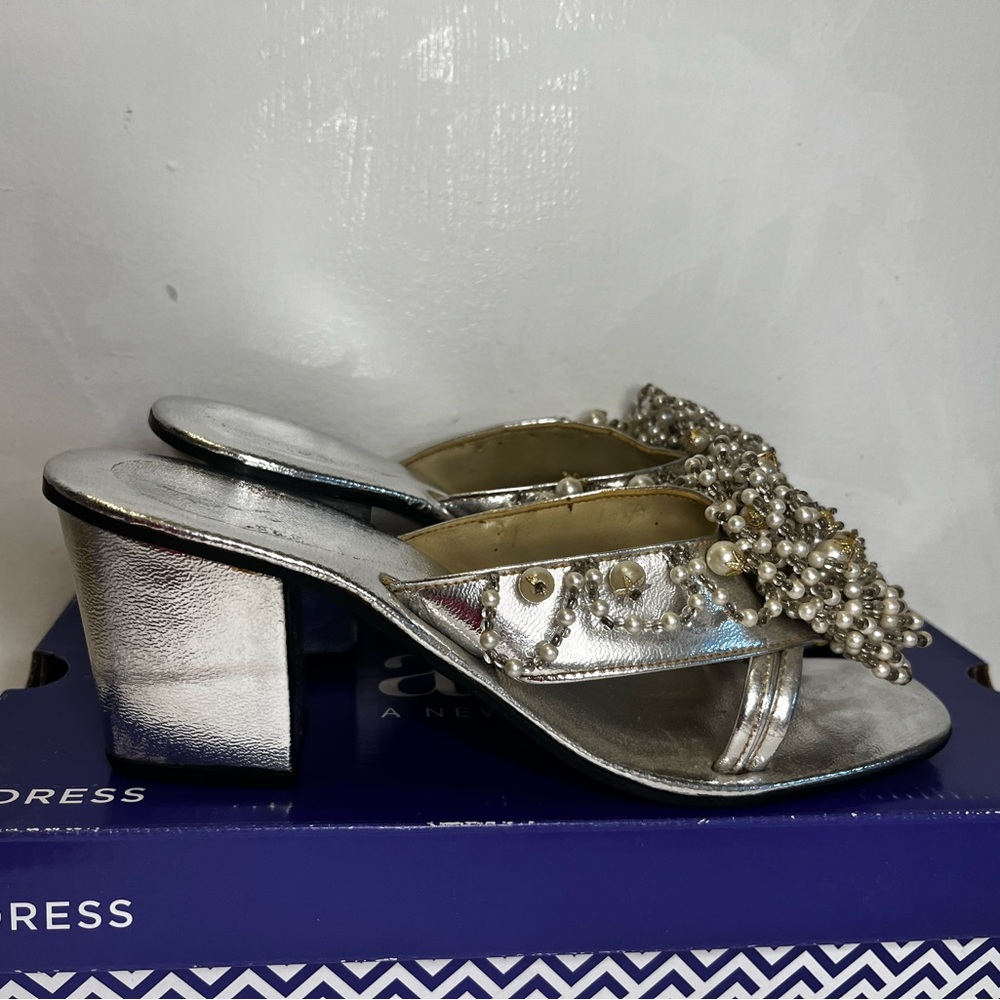 Silver shoes,women 8.5 size,pearls with gold color